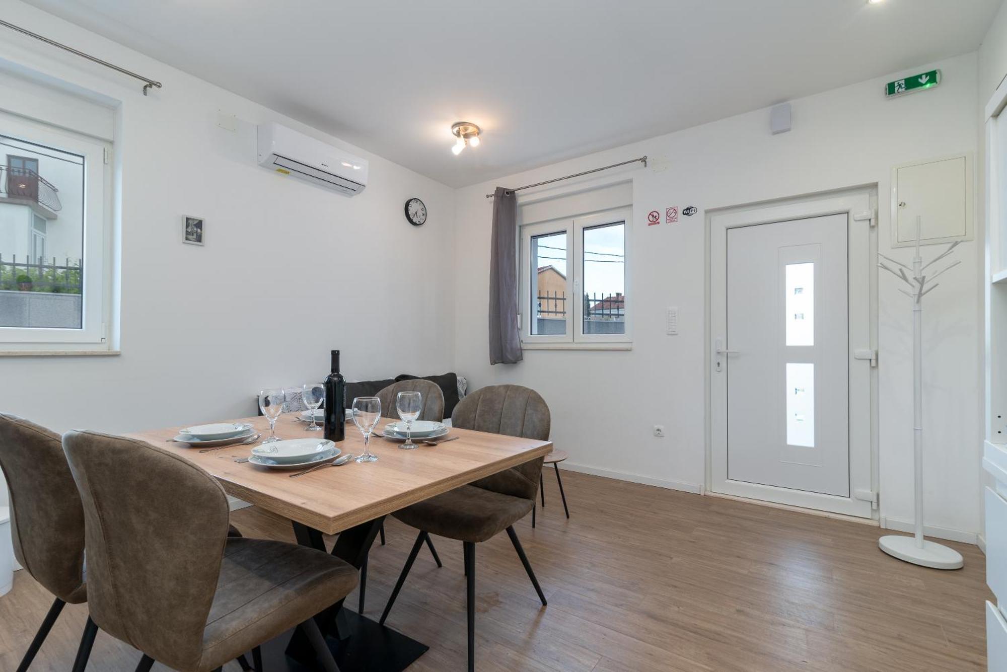 Apartman Dino Trogir Bagian luar foto