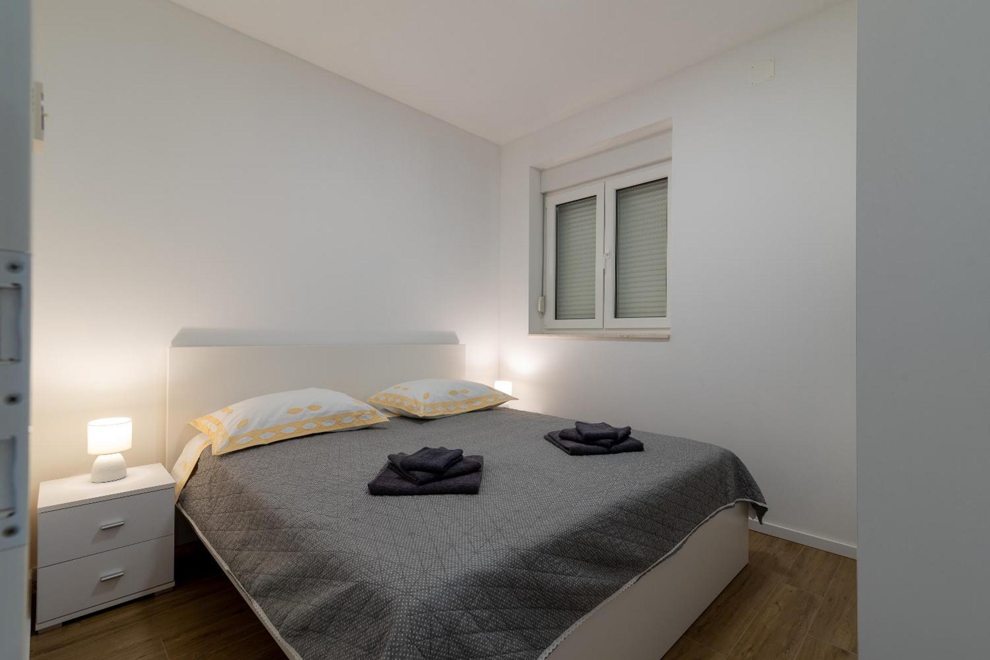 Apartman Dino Trogir Bagian luar foto