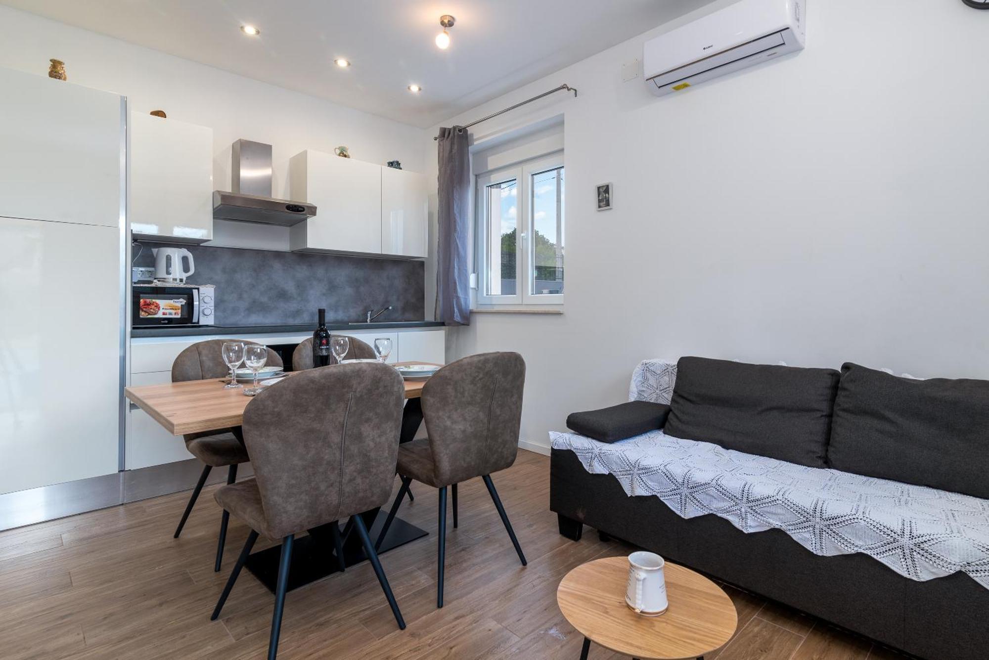 Apartman Dino Trogir Bagian luar foto