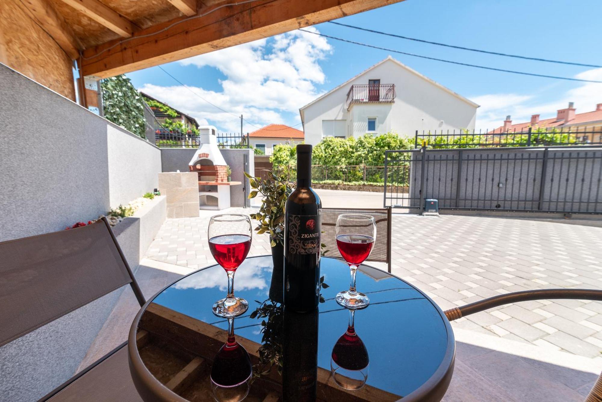 Apartman Dino Trogir Bagian luar foto