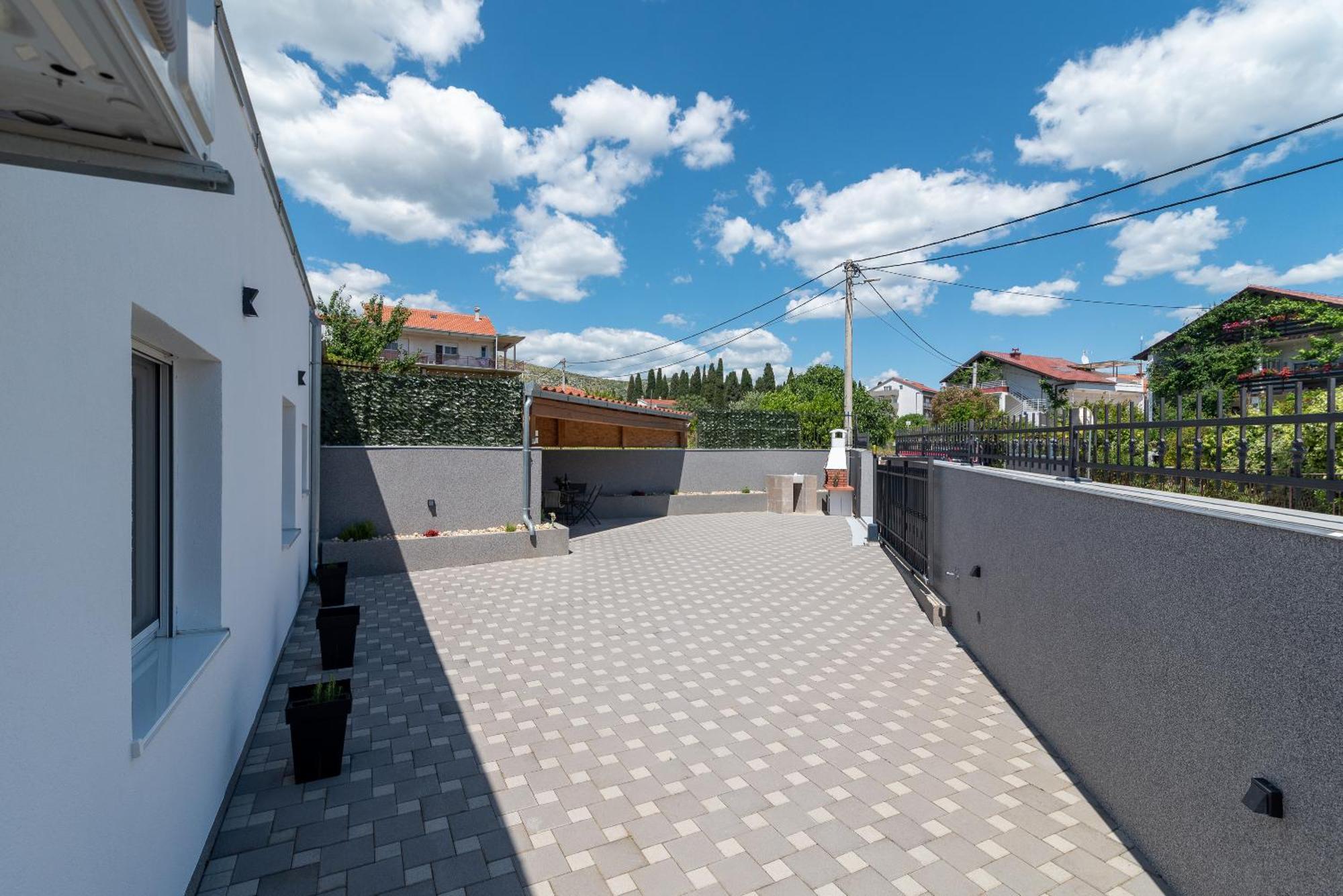 Apartman Dino Trogir Bagian luar foto
