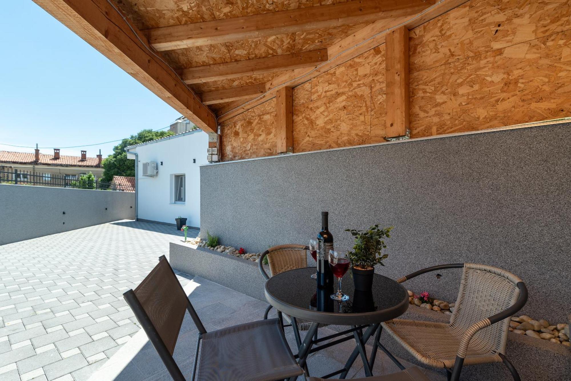 Apartman Dino Trogir Bagian luar foto