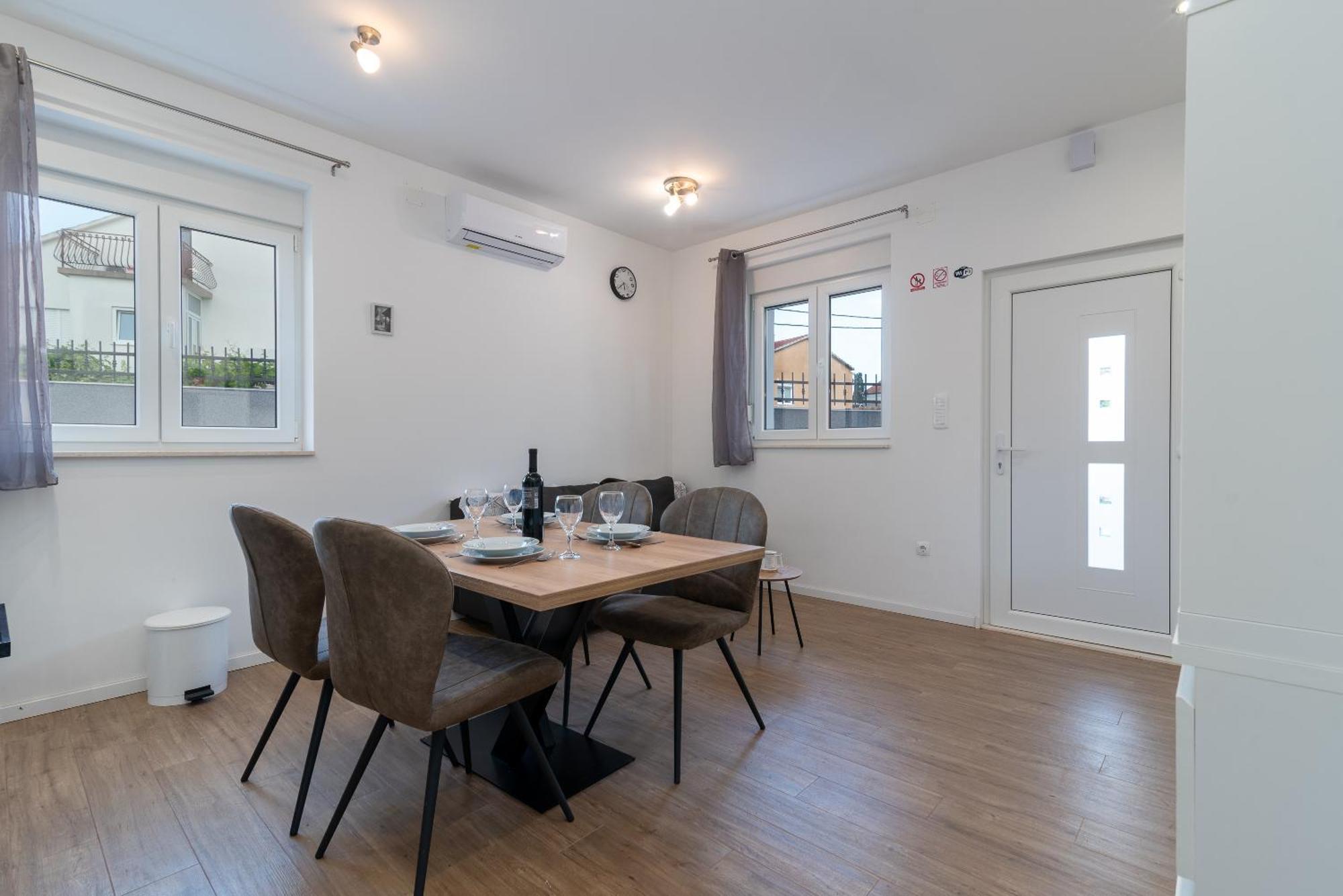Apartman Dino Trogir Bagian luar foto